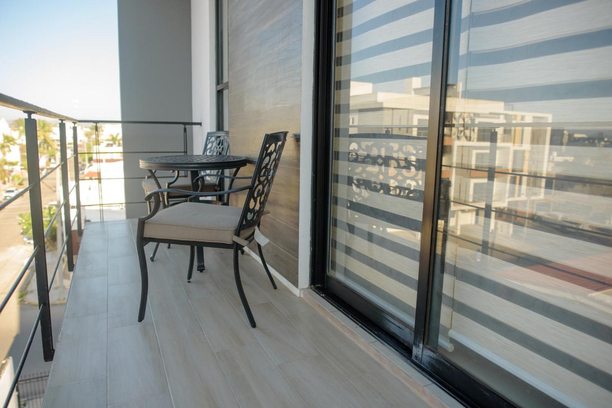2Br/2Ba Condo 1 Block To Ocean! - Unit 6 Mazatlán Eksteriør bilde